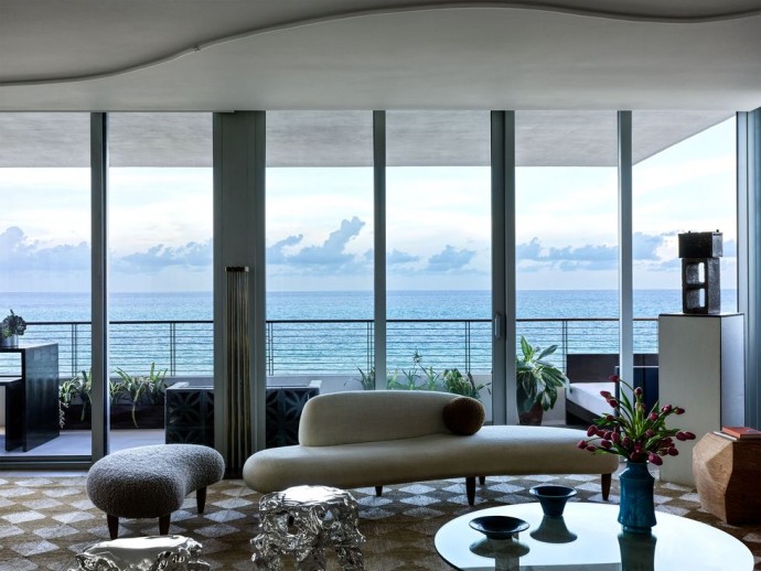 Квартира галериста и дизайнера Нины Джонсон в Майами