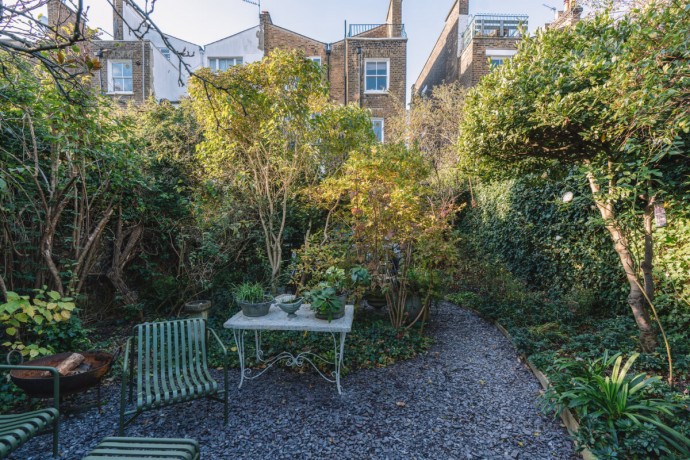 Квартира с выходом в сад в Лондоне