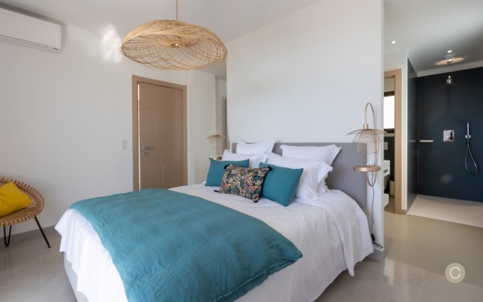 Современная вилла на Корсике, Франция