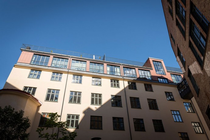 Квартира со сводчатыми потолками высотой 3.5 м в Стокгольме