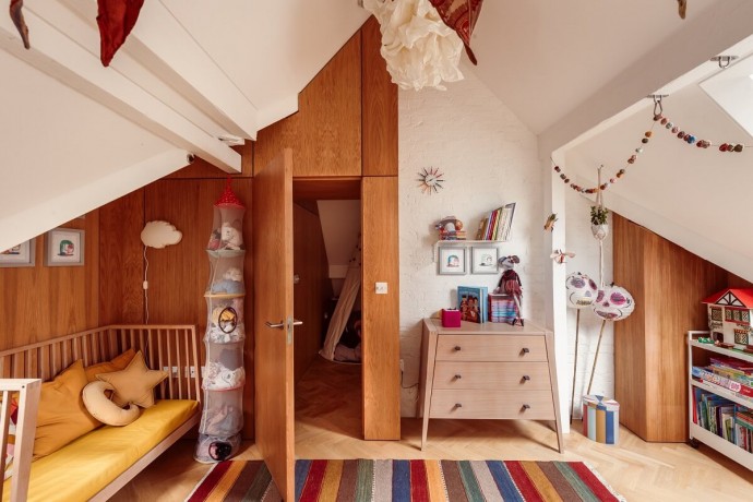 Двухуровневая квартира в здании бывшей больницы в Лондоне