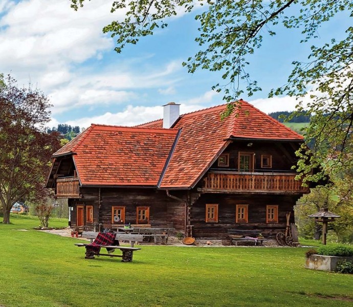 Старинный фермерский дом в австрийских Альпах