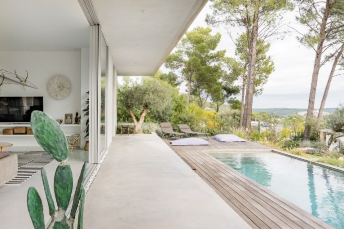 Дом недалеко от города Монпелье, Франция Дом недалеко от города Монпелье, Франция