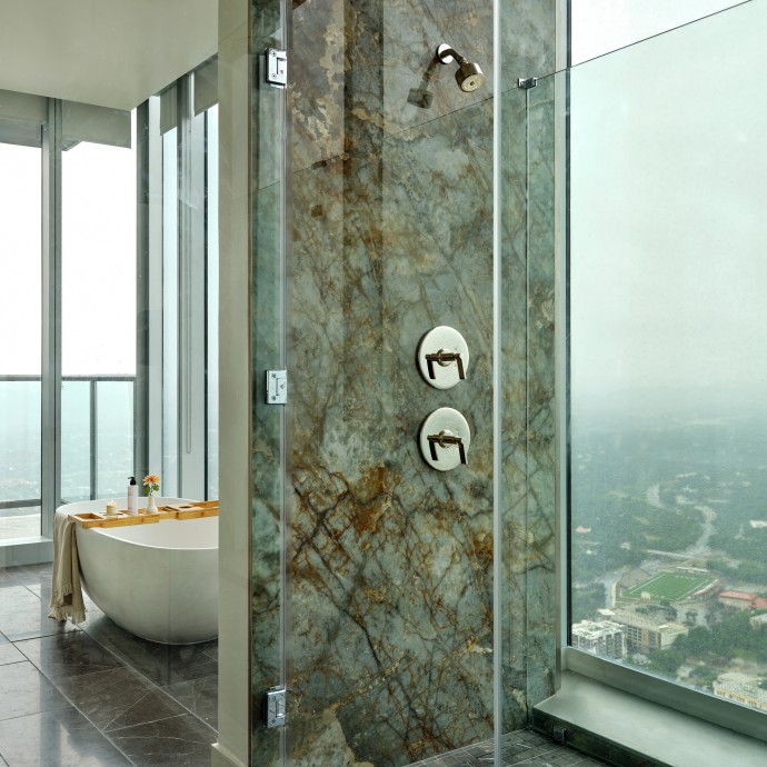 Интерьер общественных пространств и квартир в самой высокой башне в Остине, Техас