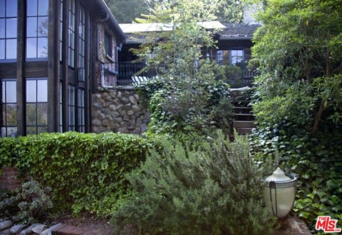 Дом звёздного дизайнера Лианн Форд в Санта-Монике (Калифорния), выставленный на продажу