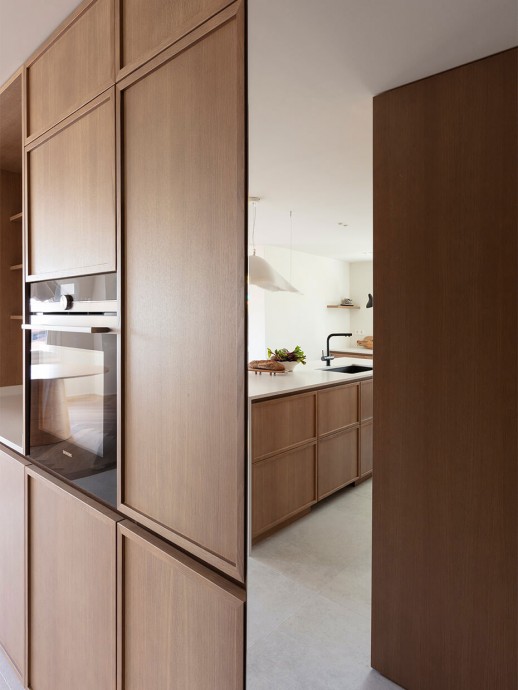 Двухуровневая квартира в центре Барселоны Двухуровневая квартира в центре Барселоны