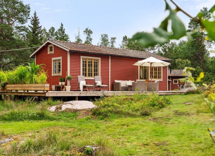 Дачный домик площадью 55 м2 на опушке леса в Швеции