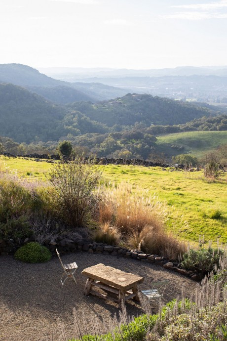 Загородный дом с видом на долину в Калифорнии