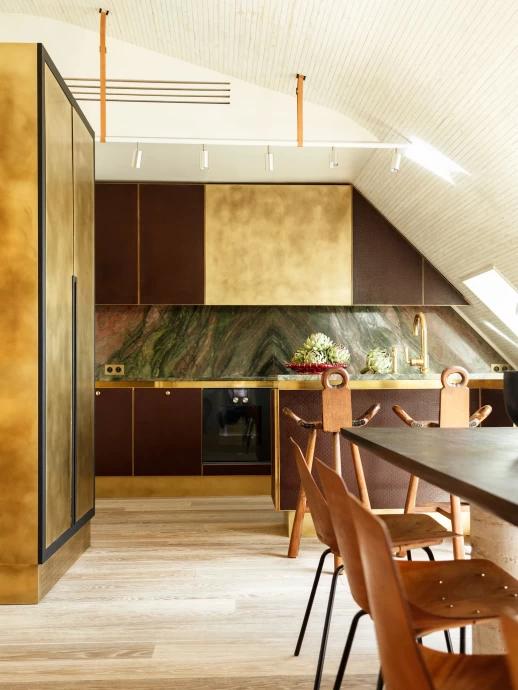 Двухуровневая квартира в Париже