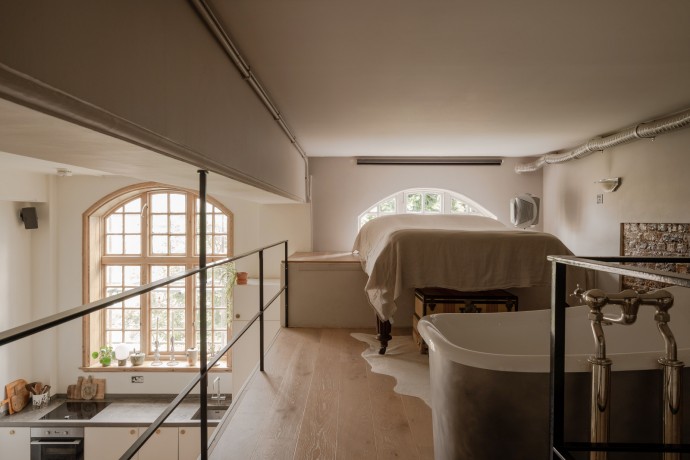 Квартира в здании бывшей школы викторианской эпохи в Лондоне Квартира в здании бывшей школы викторианской эпохи в Лондоне