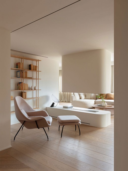 Двухуровневая квартира в центре Барселоны Двухуровневая квартира в центре Барселоны