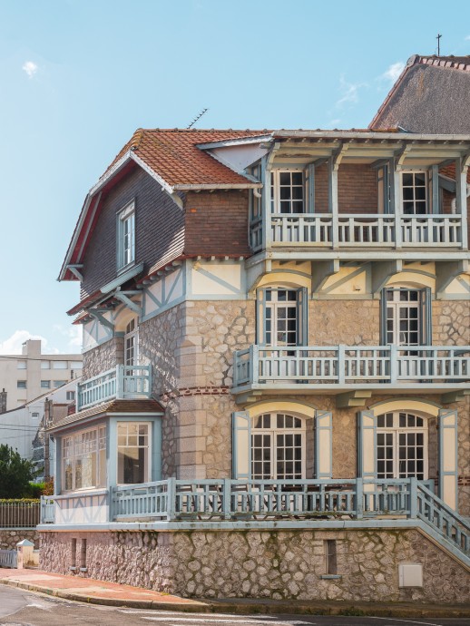 100-летний прибрежный дом на французском курорте Ле-Туке