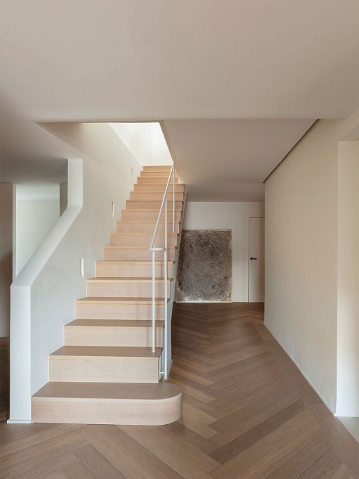 Двухуровневая квартира в центре Барселоны Двухуровневая квартира в центре Барселоны