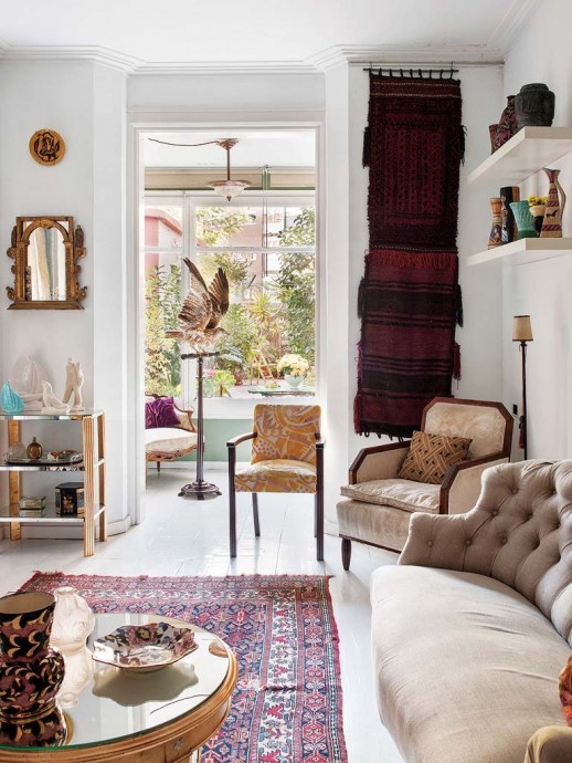 Квартира реставратора и дизайнера Николаса Лукаса в здании XIX века в Барселоне (90 м2)