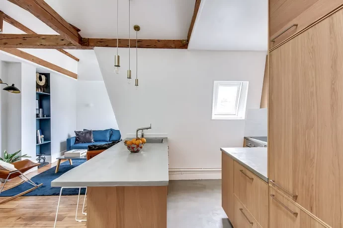 Мансарда в Париже