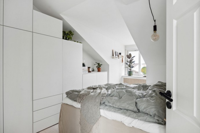 Мансардная квартира площадью 68 м2 на окраине Гётеборга Мансардная квартира площадью 68 м2 на окраине Гётеборга