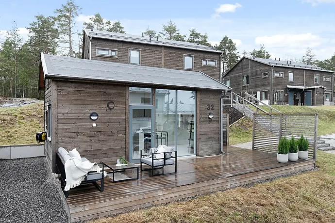 Деревянный мини-дом площадью 28 м2 в Швеции