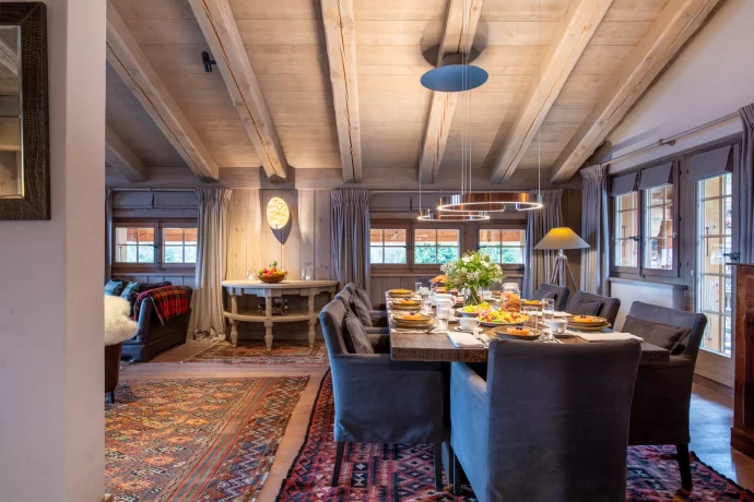 Апартаменты в традиционном шале на курорте Вербье, Швейцария Апартаменты в традиционном шале на курорте Вербье, Швейцария