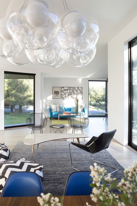 Особняк архитектора Брайана Янга в Хэмптонсе, Нью-Йорк Особняк архитектора Брайана Янга в Хэмптонсе, Нью-Йорк