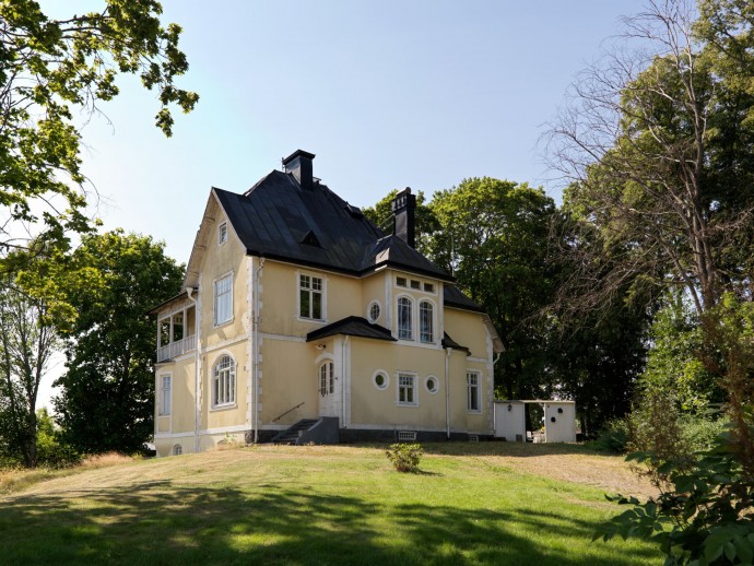 Вилла 1910 года постройки в селе Флен, Седерманланд, Швеция