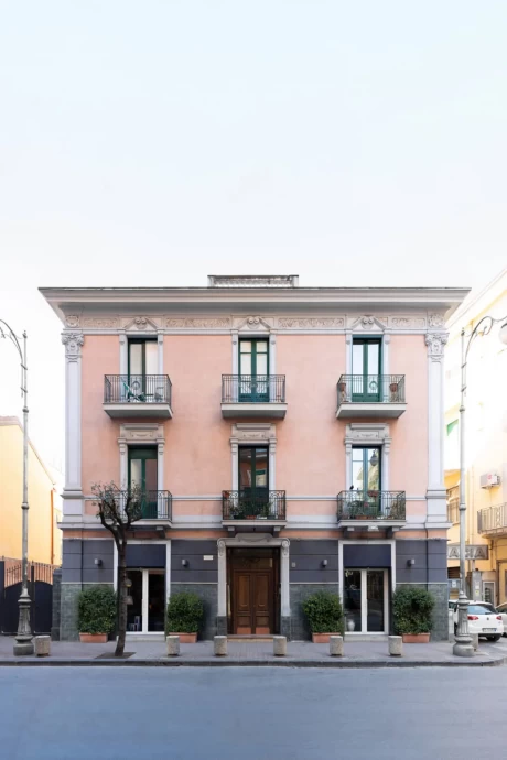 Квартира для молодой пары в доме 1936 года постройки в итальянском городке Салерно (75 м2)