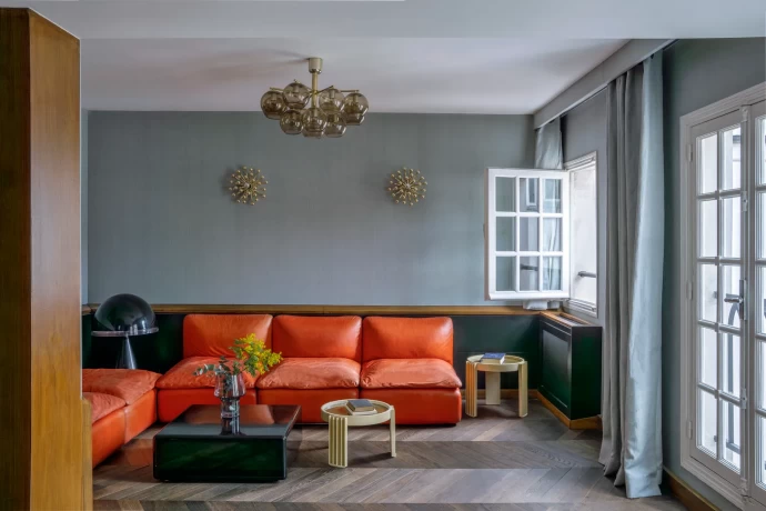 Мансарда в фахверковом доме XIV века с видом на Нотр-Дам в Париже (50 м2)