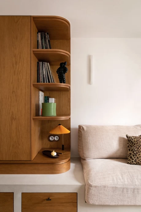 Мансардная квартира площадью 50 м2 в Париже Мансардная квартира площадью 50 м2 в Париже