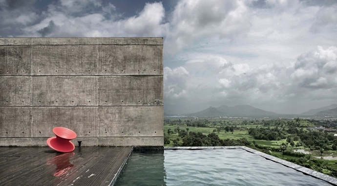 Литой дом в Индии от SPASM Design Architects