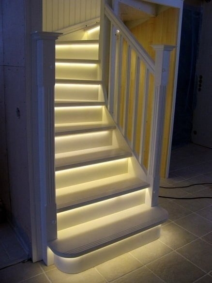 Лестница с LED-подсветкой