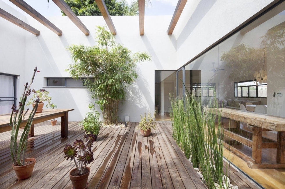 Дом с атриумом в Израиле