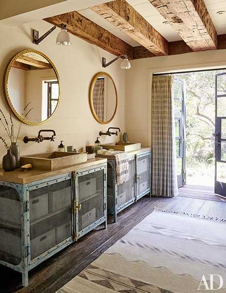 Стиль кантри и этнический стиль в доме на холме