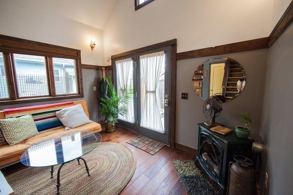 Крохотный домик для гостей