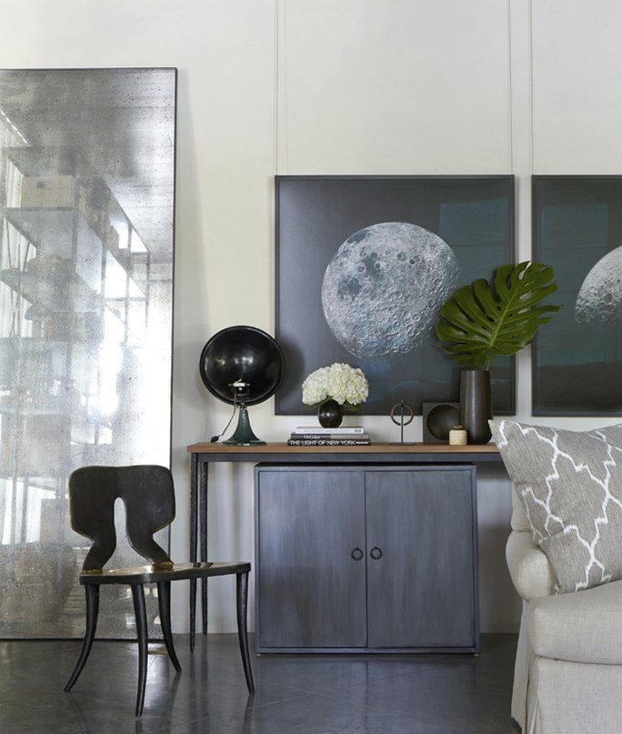 Стильный интерьер дома у озера в США