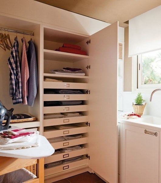 Интерьер дома в светлых тонах Интерьер дома в светлых тонах