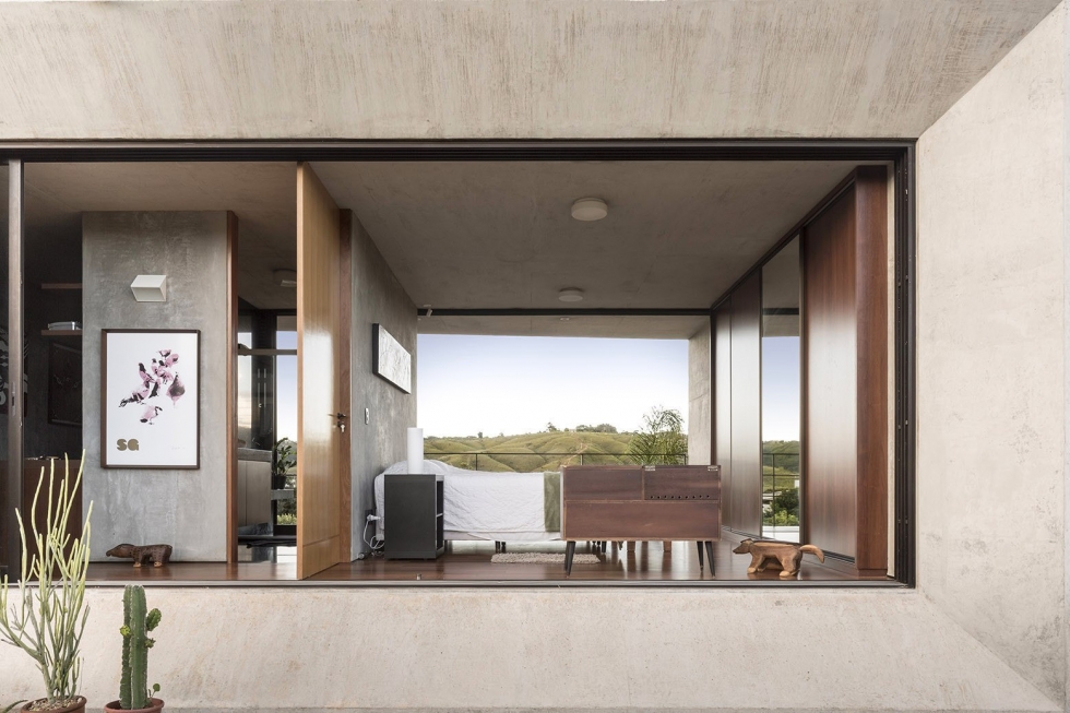 Резиденция в окружении природного пейзажа